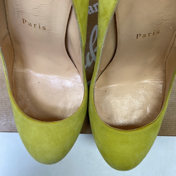 Christian Louboutin Ron Ron Suede lime green / Anis round toe high heeled pumps - Picture 5 of 16